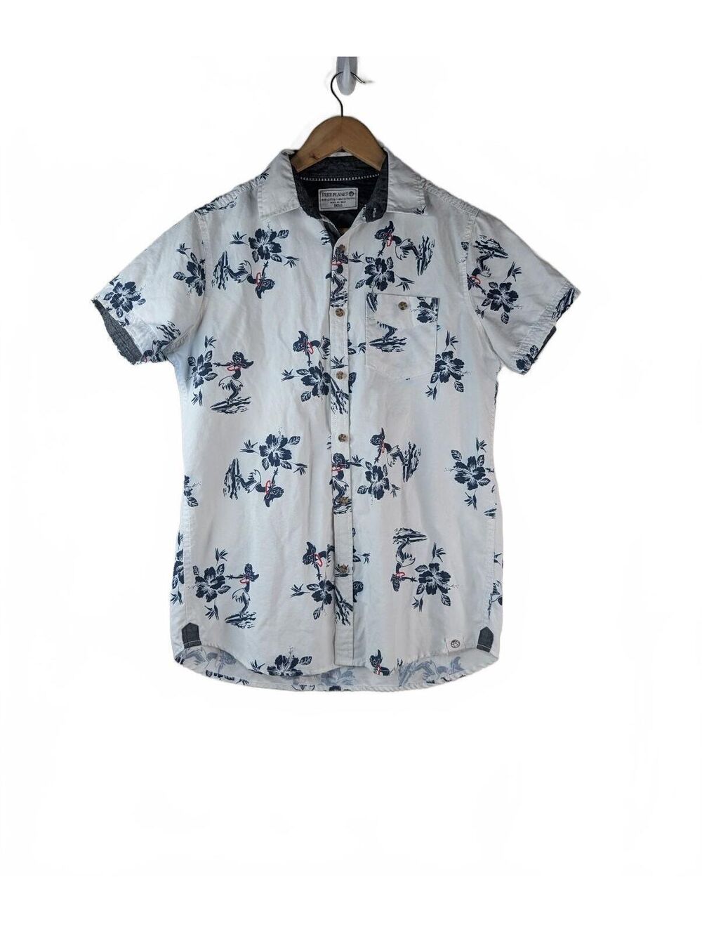 Free Planet Men's White Short Sleeve Button-Down Shirt w/ Navy Blue Floral Small